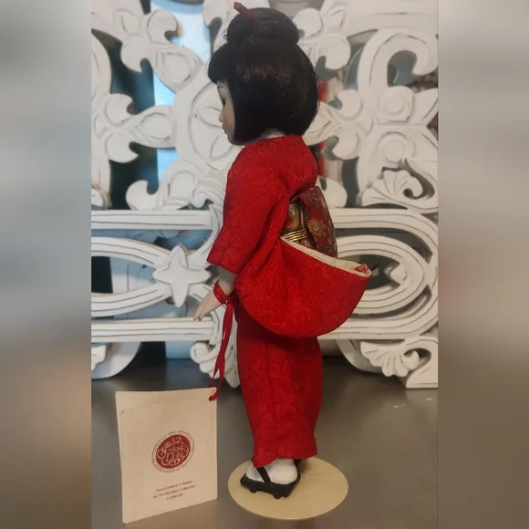 MIKO porcelain doll 1990 - Picture 3 of 8